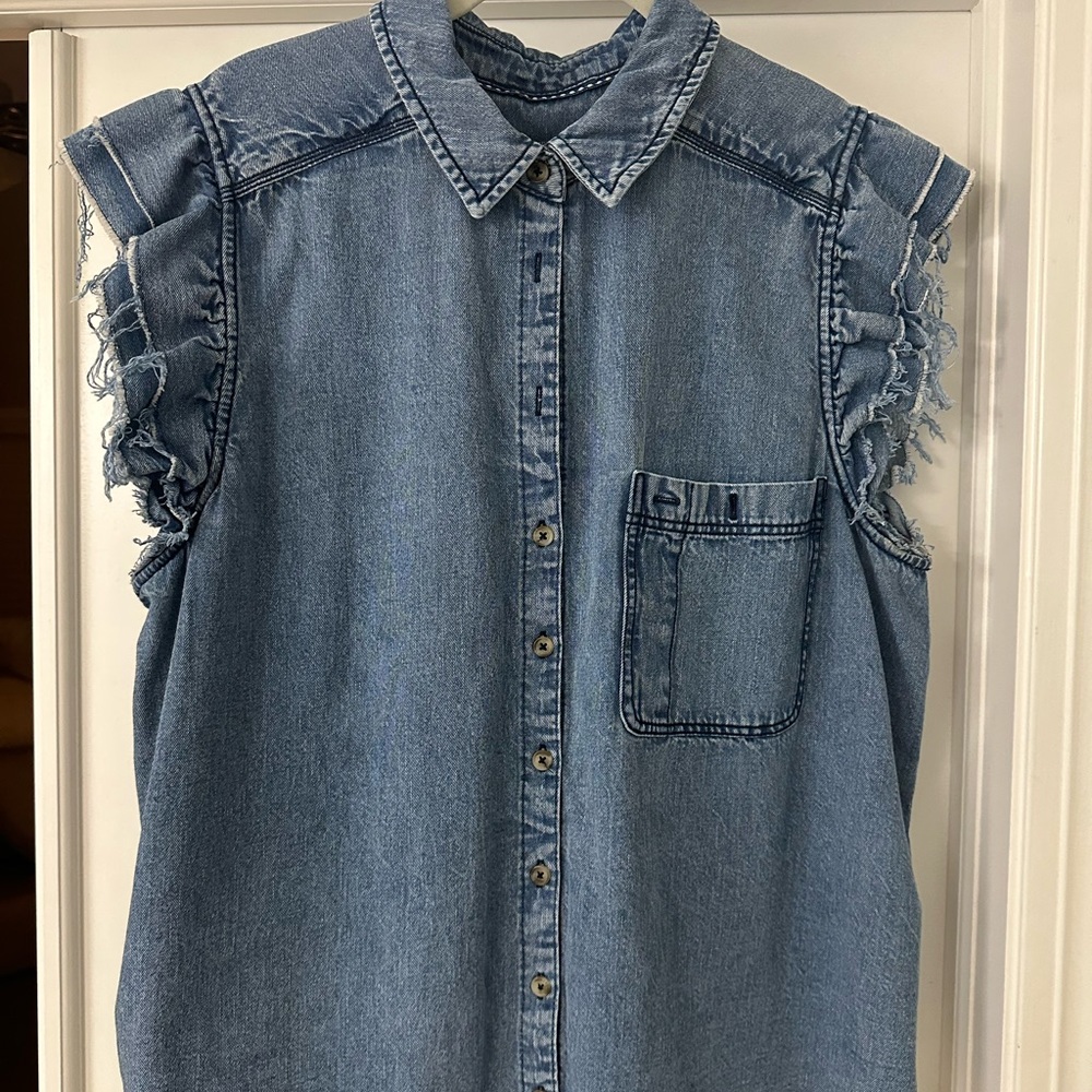 Anthropologie Pilcro Denim Sleeveless Ruffle Button Down Top